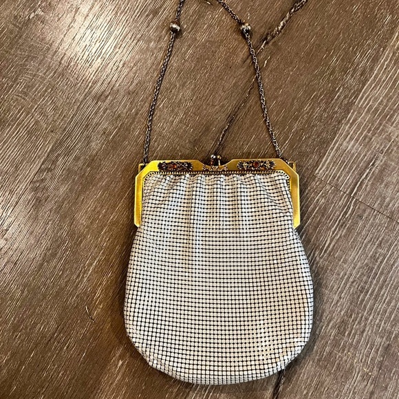 Vintage 1950-1960s WHITING & DAVIS White Metal Mesh Evening Shoulder Bag… - Picture 1 of 7